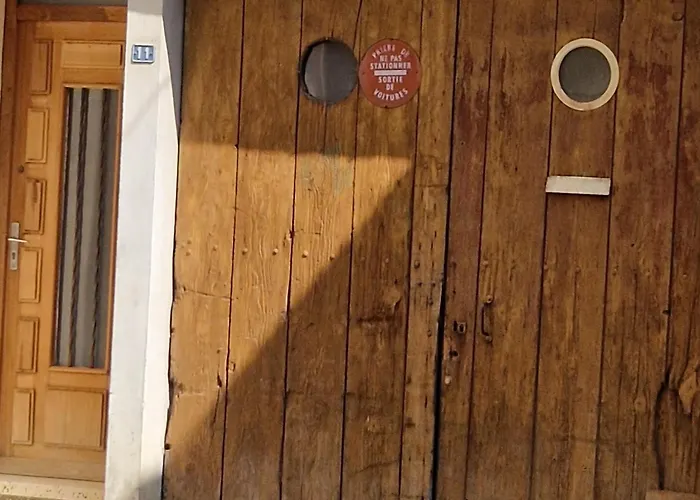 Petite Maison Au Cœur Du Village Hébergement de vacances