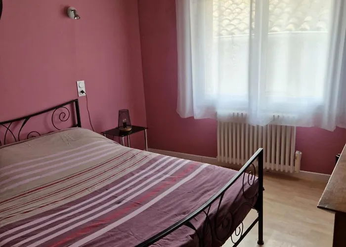 Hébergement de vacances Petite Maison Au Cœur Du Village Cessenon-sur-Orb